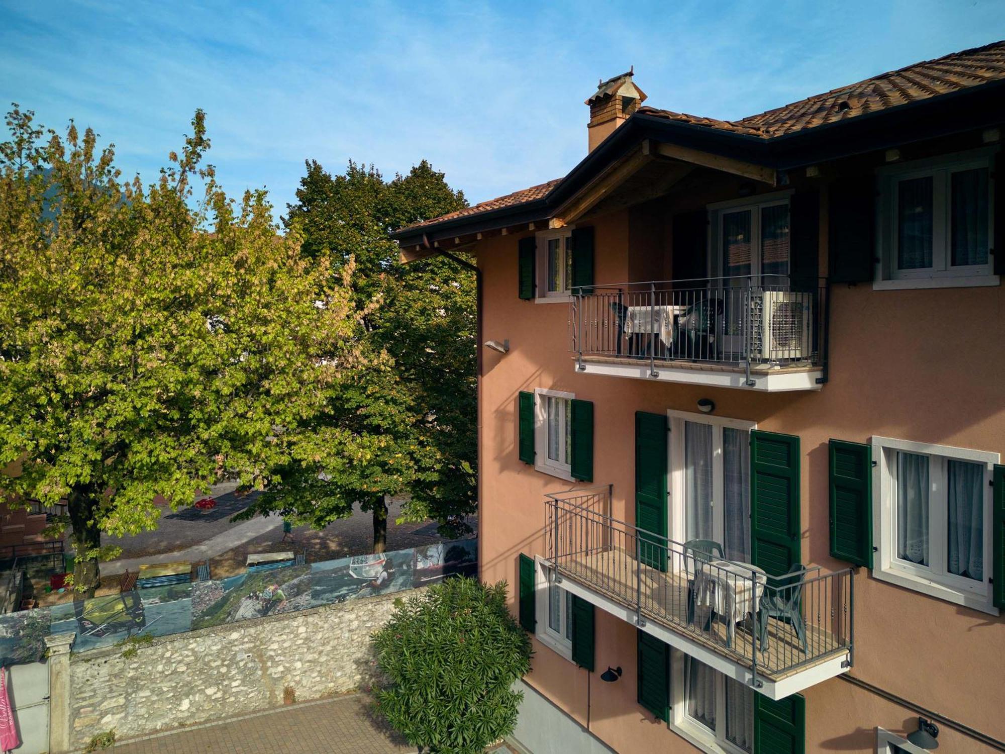 Bella Villa Apartments Riva del Garda Kültér fotó