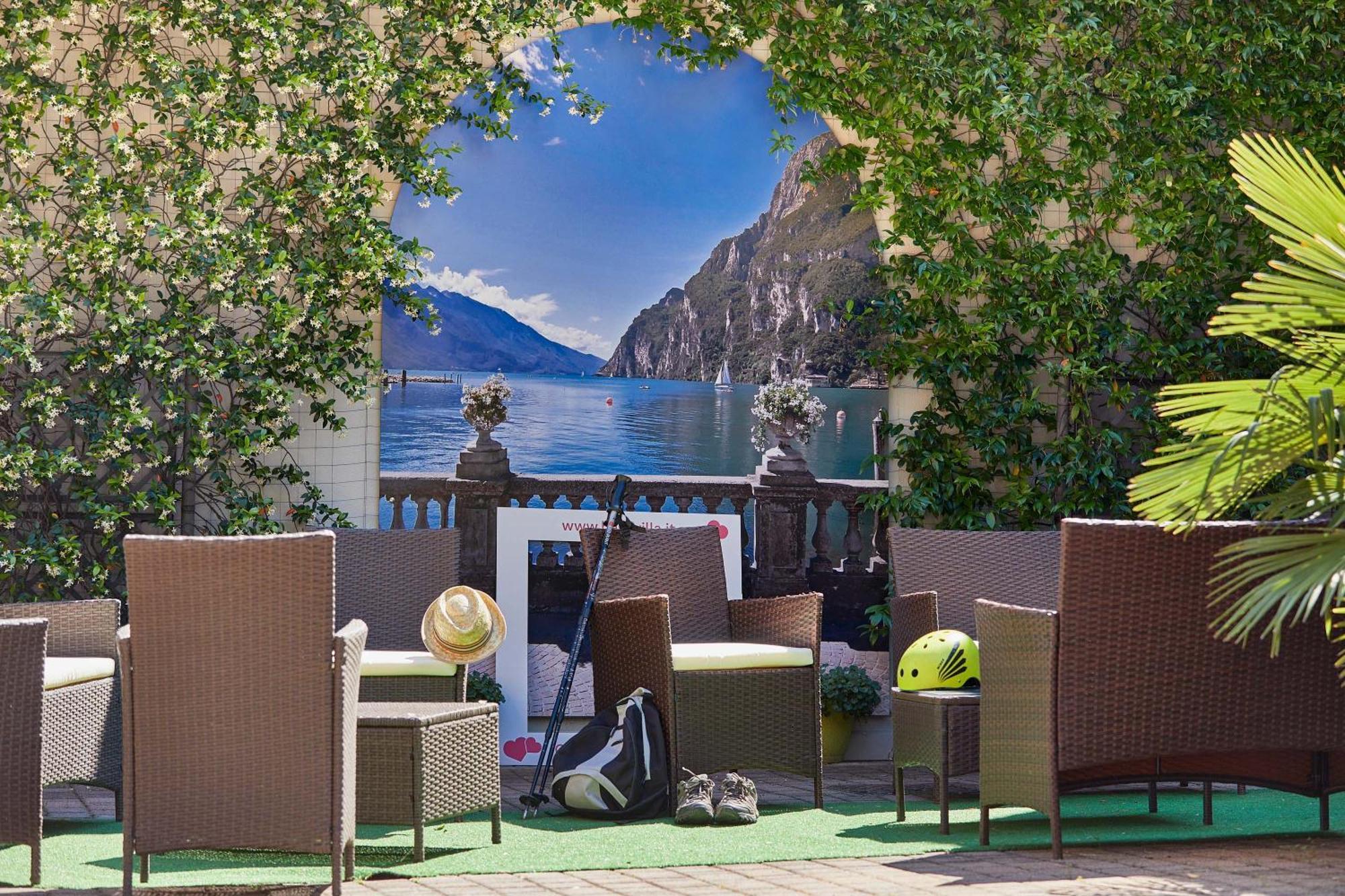 Bella Villa Apartments Riva del Garda Kültér fotó