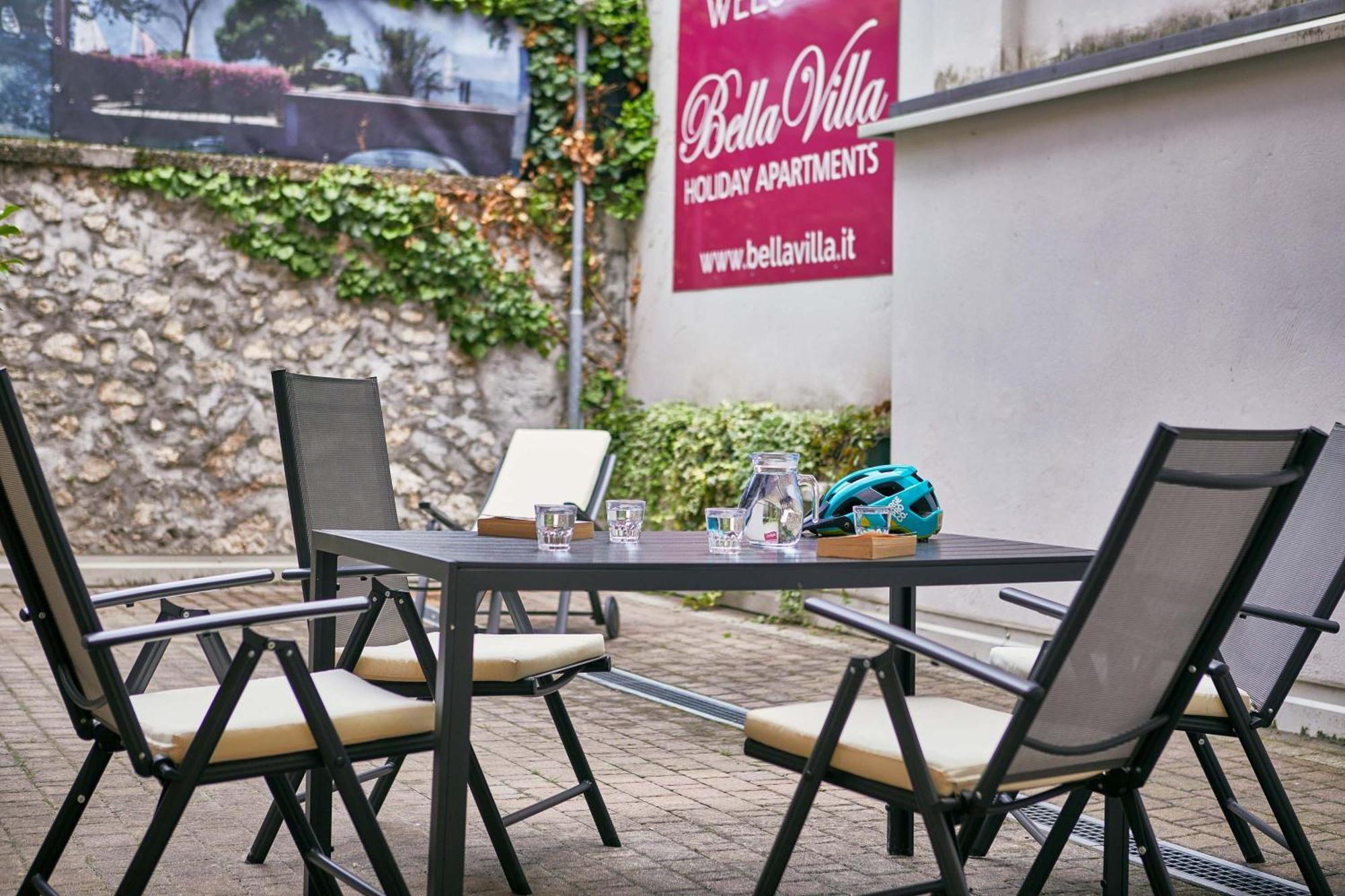 Bella Villa Apartments Riva del Garda Kültér fotó